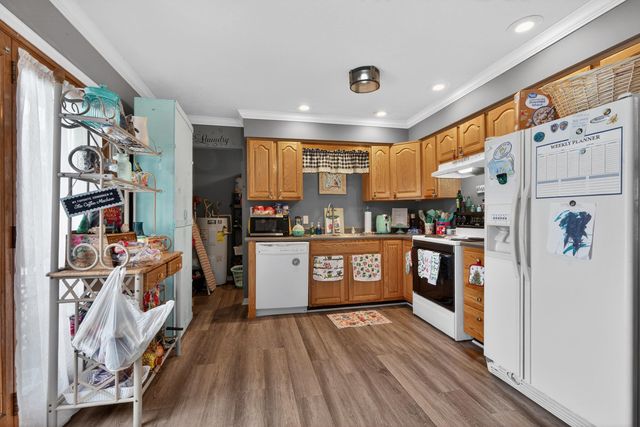 315 S Winn Avenue, Irvine, KY 40336