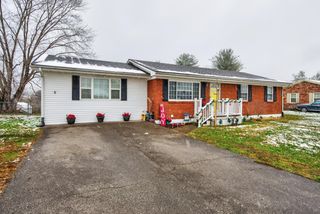 315 S Winn Avenue, Irvine, KY 40336