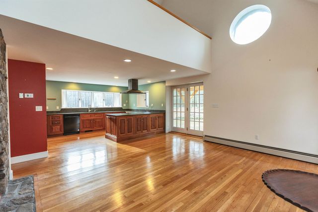 6 Mottau Drive, Lyndeborough, NH 03082