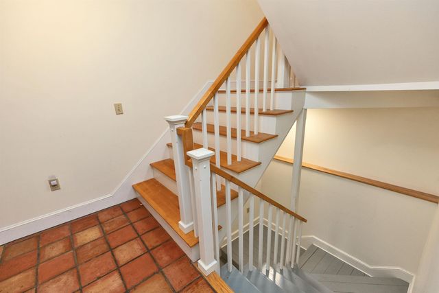 6 Mottau Drive, Lyndeborough, NH 03082