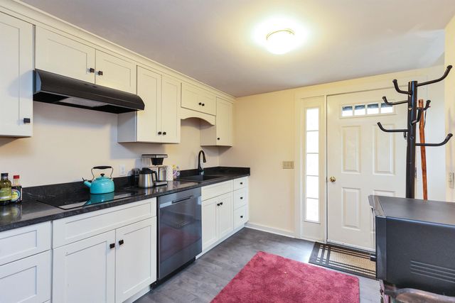 6 Mottau Drive, Lyndeborough, NH 03082