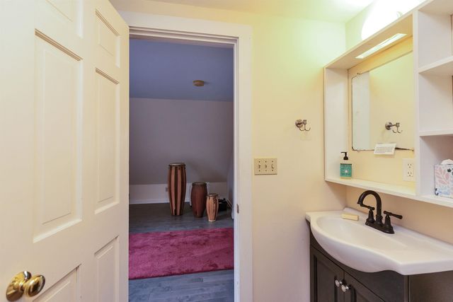 6 Mottau Drive, Lyndeborough, NH 03082