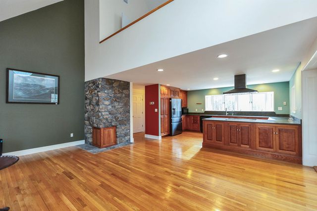 6 Mottau Drive, Lyndeborough, NH 03082