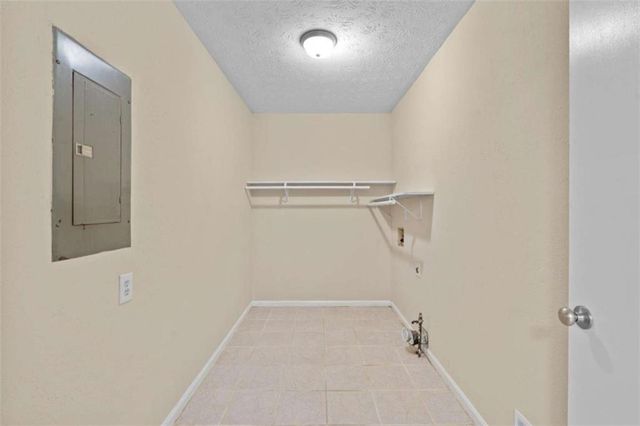 285 Amanda Court, Stockbridge, GA 30281