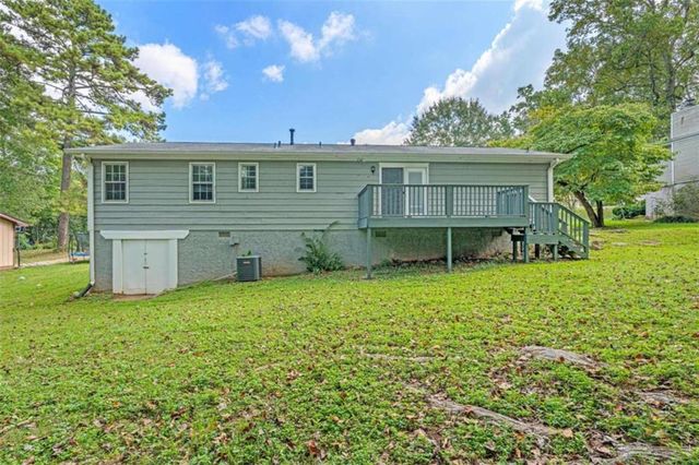 285 Amanda Court, Stockbridge, GA 30281