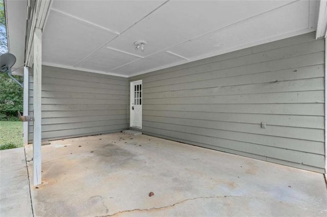 285 Amanda Court, Stockbridge, GA 30281
