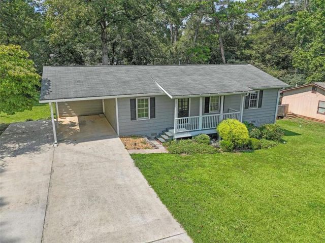 285 Amanda Court, Stockbridge, GA 30281
