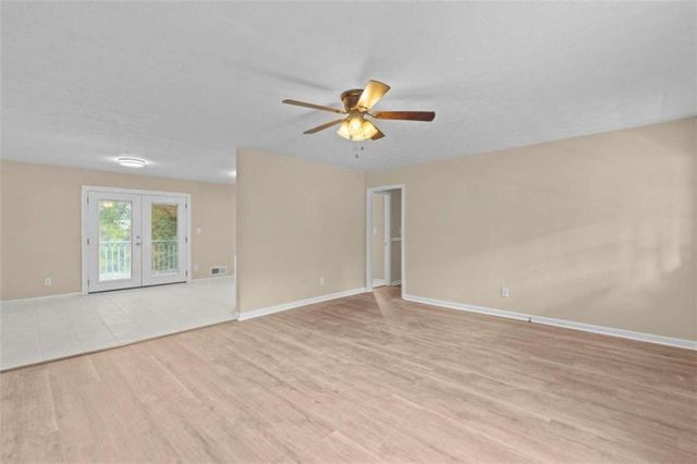 285 Amanda Court, Stockbridge, GA 30281