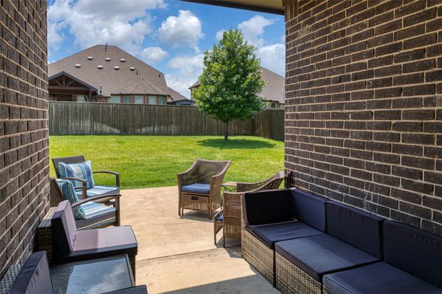 1804 Gristmill Drive, Mansfield, TX 76063