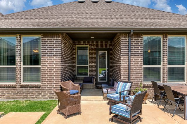 1804 Gristmill Drive, Mansfield, TX 76063