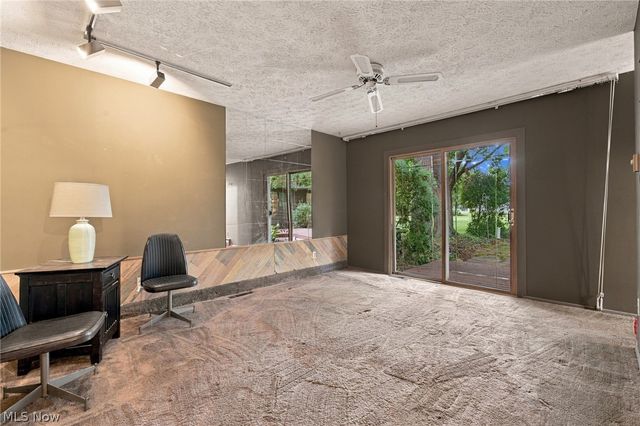 4936 Gate Moss Oval, North Ridgeville, OH 44039