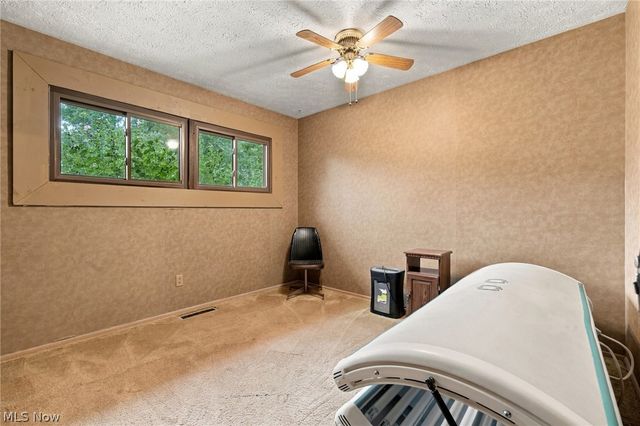 4936 Gate Moss Oval, North Ridgeville, OH 44039