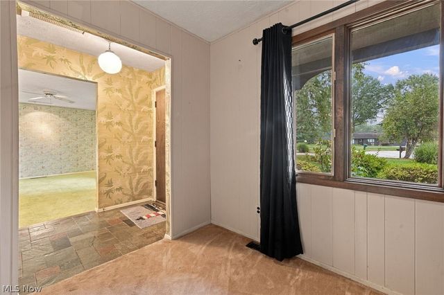 4936 Gate Moss Oval, North Ridgeville, OH 44039
