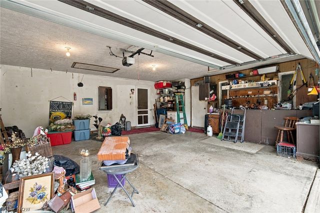 4936 Gate Moss Oval, North Ridgeville, OH 44039