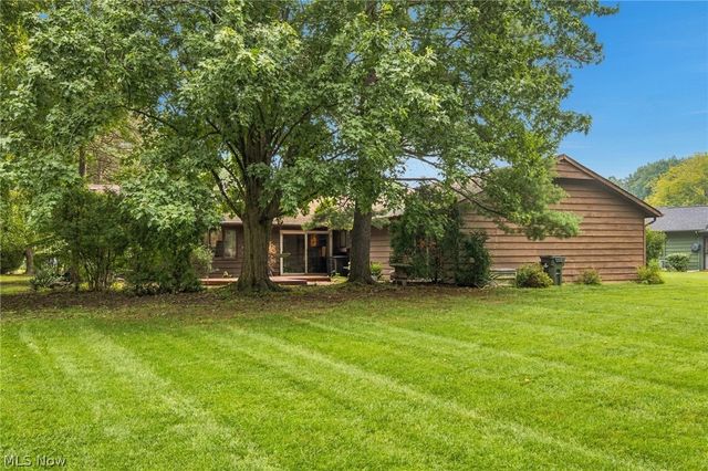 4936 Gate Moss Oval, North Ridgeville, OH 44039