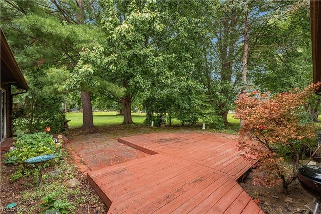 4936 Gate Moss Oval, North Ridgeville, OH 44039