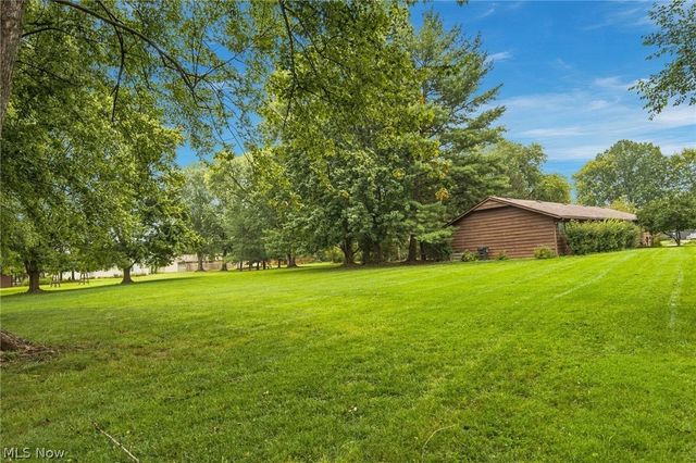 4936 Gate Moss Oval, North Ridgeville, OH 44039
