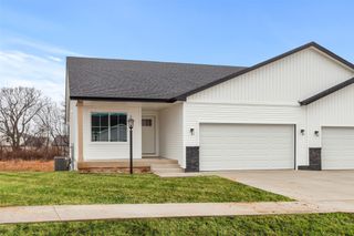 6538 NE 11th Court, Des Moines, IA 50313
