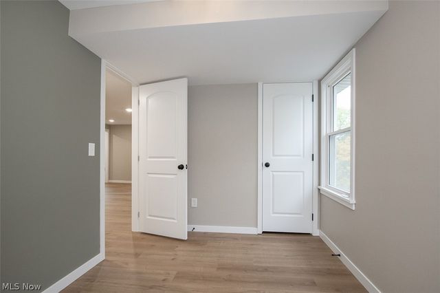 1605 Winchester Avenue, Lakewood, OH 44107