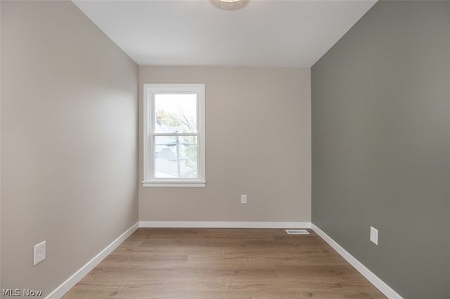 1605 Winchester Avenue, Lakewood, OH 44107