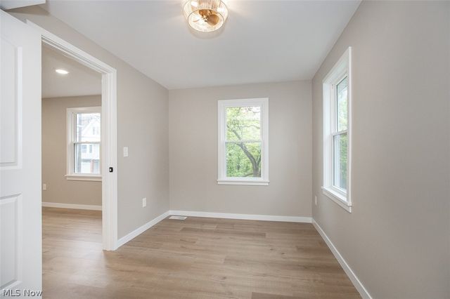 1605 Winchester Avenue, Lakewood, OH 44107
