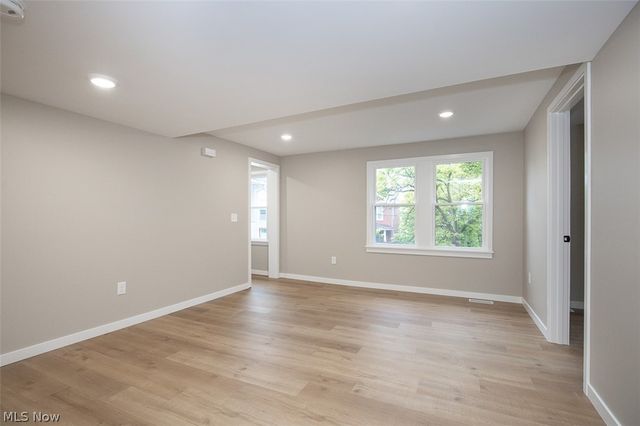 1605 Winchester Avenue, Lakewood, OH 44107