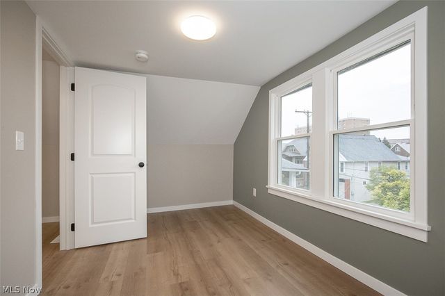 1605 Winchester Avenue, Lakewood, OH 44107
