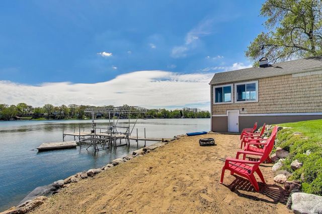 26398 W Lake Street, Antioch, IL 60002