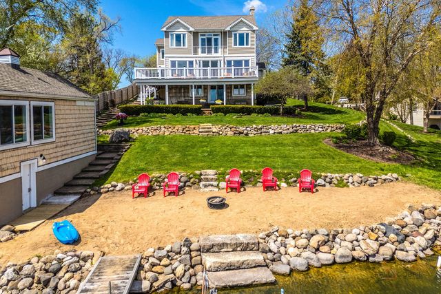 26398 W Lake Street, Antioch, IL 60002
