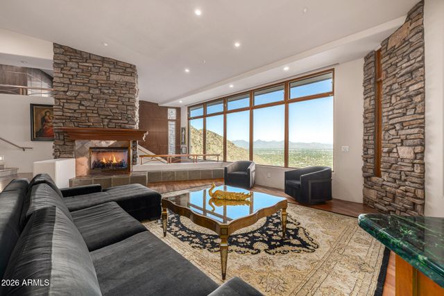 5676 E CHENEY Drive, Paradise Valley, AZ 85253