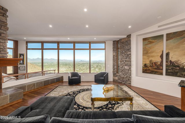 5676 E CHENEY Drive, Paradise Valley, AZ 85253