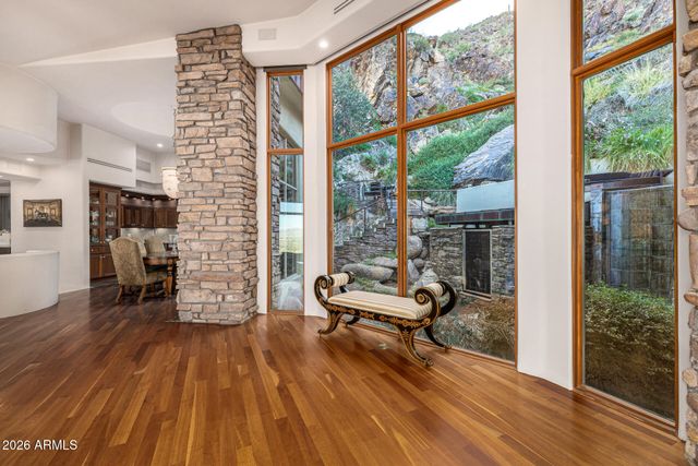 5676 E CHENEY Drive, Paradise Valley, AZ 85253