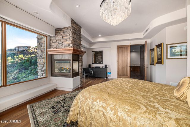 5676 E CHENEY Drive, Paradise Valley, AZ 85253