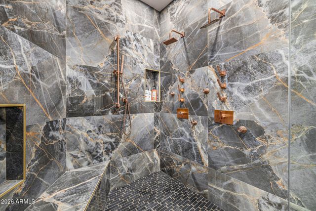 5676 E CHENEY Drive, Paradise Valley, AZ 85253