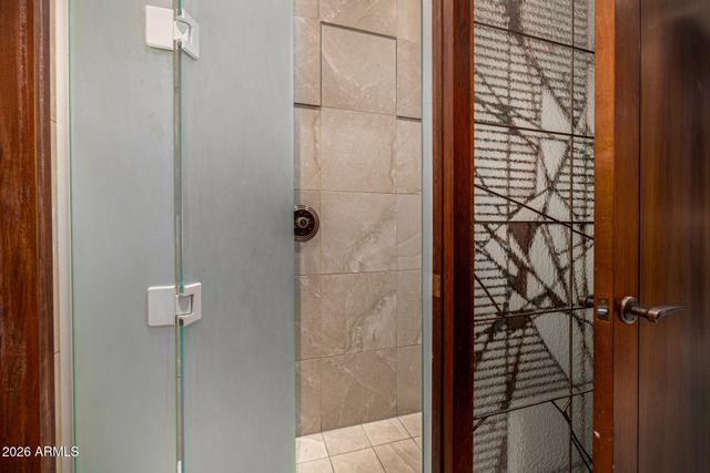 5676 E CHENEY Drive, Paradise Valley, AZ 85253