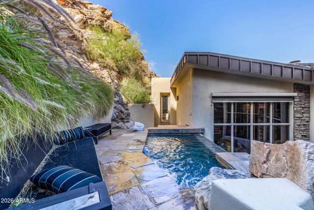 5676 E CHENEY Drive, Paradise Valley, AZ 85253