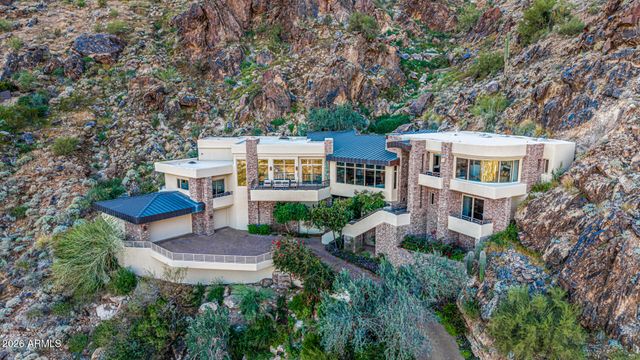 5676 E CHENEY Drive, Paradise Valley, AZ 85253