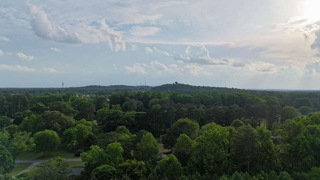 2253 Timber Lane, Snellville, GA 30078