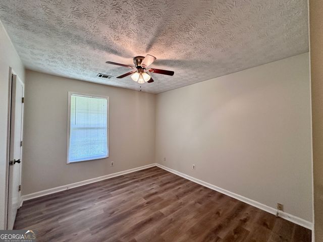 3372 Tia Trace NW, Kennesaw, GA 30152
