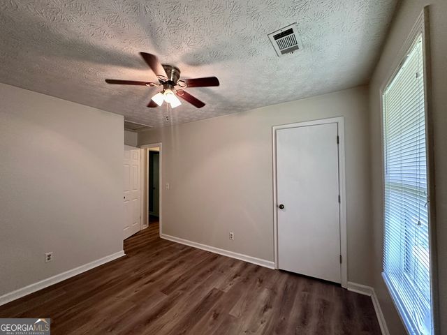 3372 Tia Trace NW, Kennesaw, GA 30152