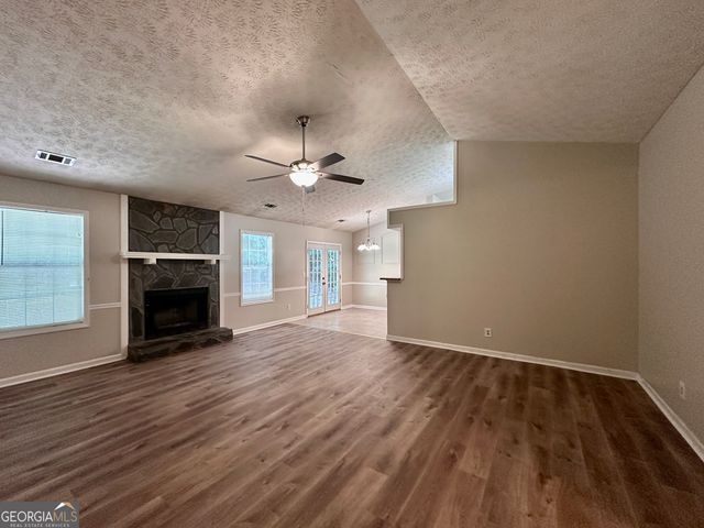 3372 Tia Trace NW, Kennesaw, GA 30152