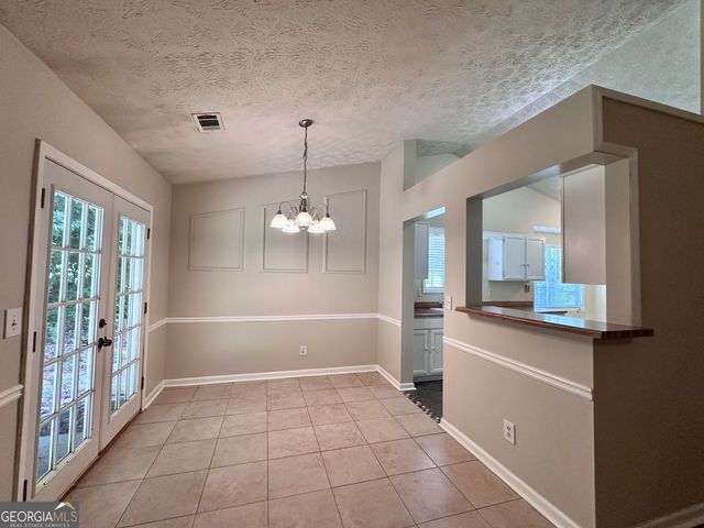 3372 Tia Trace NW, Kennesaw, GA 30152