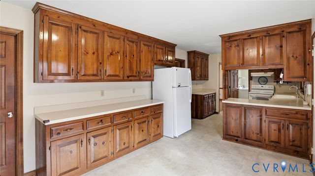 6287 Queens Lace Rd, Mechanicsville, VA 23111