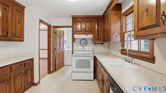 6287 Queens Lace Rd, Mechanicsville, VA 23111