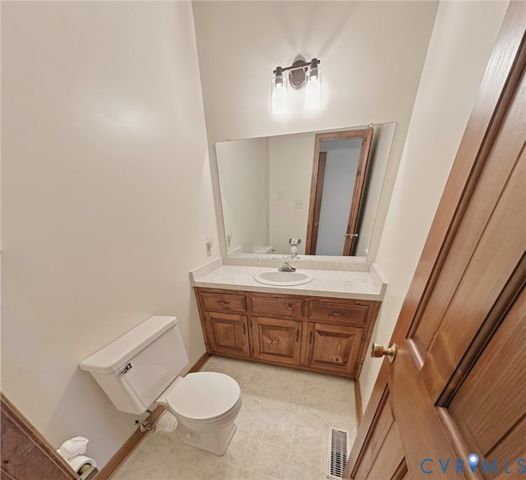 6287 Queens Lace Rd, Mechanicsville, VA 23111