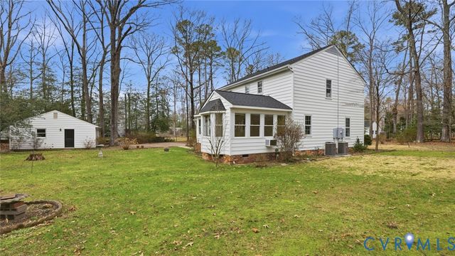 6287 Queens Lace Rd, Mechanicsville, VA 23111