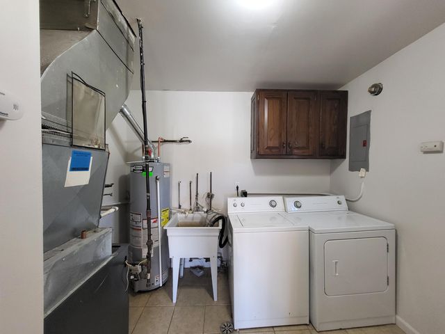 21813 Rosedale Street, Saint Clair Shores, MI 48080