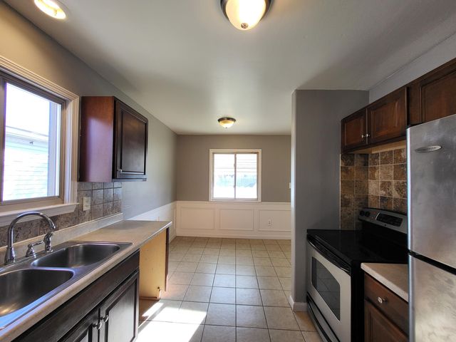 21813 Rosedale Street, Saint Clair Shores, MI 48080