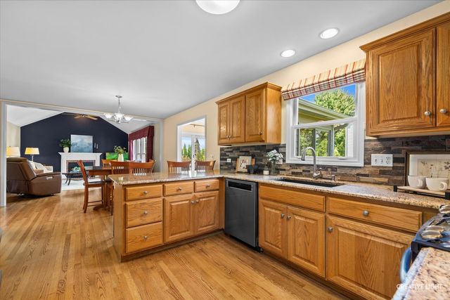 4903 Clearwater Lane, Naperville, IL 60564
