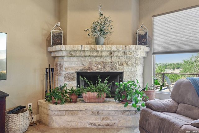 345 Ridge Point, Spring Branch, TX 78070